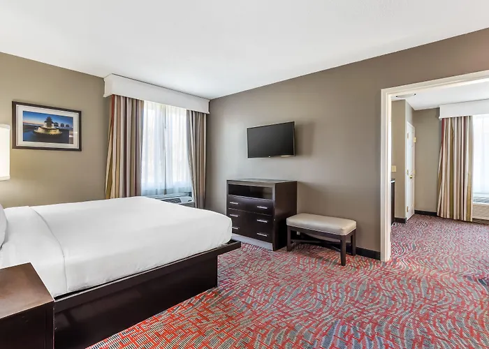 Comfort & - Northwoods Hotel North Charleston