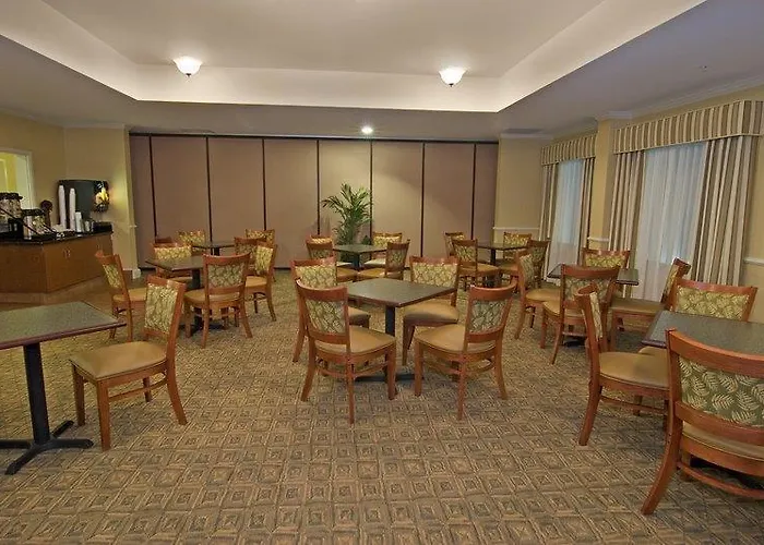 Comfort & - Northwoods Hotel North Charleston